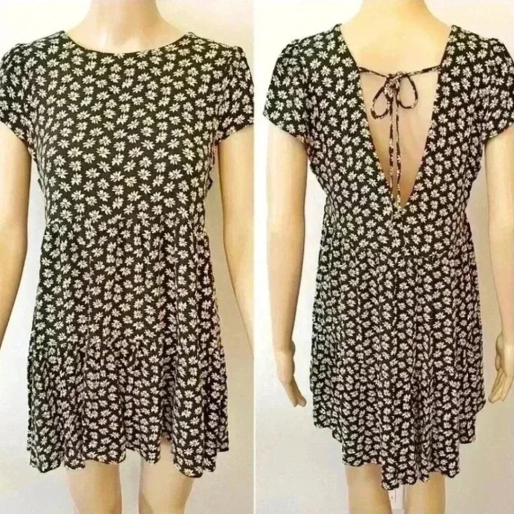 American Eagle Open Back Daisy Print Summer Dress